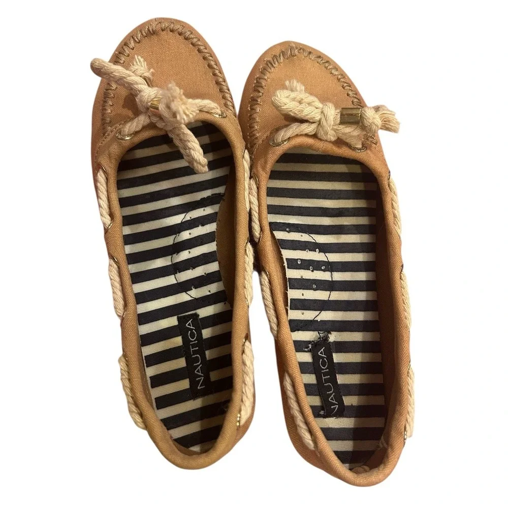 Nautica Canvas Slip On Boat Shoes Women's Size 6M Light Brown Rope Accents